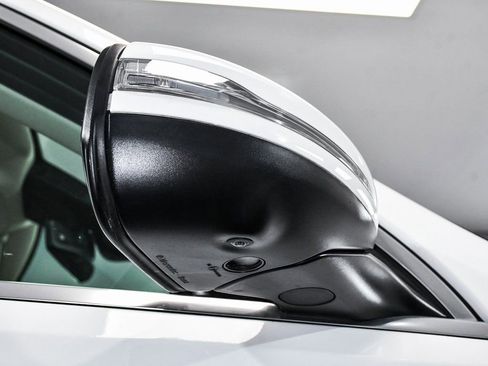 Used 2022 Mercedes-Benz GLE 350 4MATIC w/ Premium Package image 74