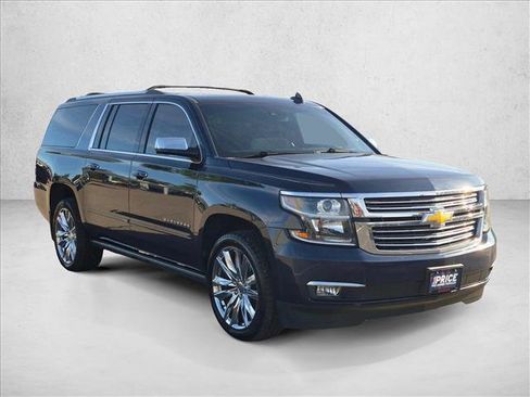 Used 2019 Chevrolet Suburban Premier w/ Premier Plus Edition AWD/4WD image 3