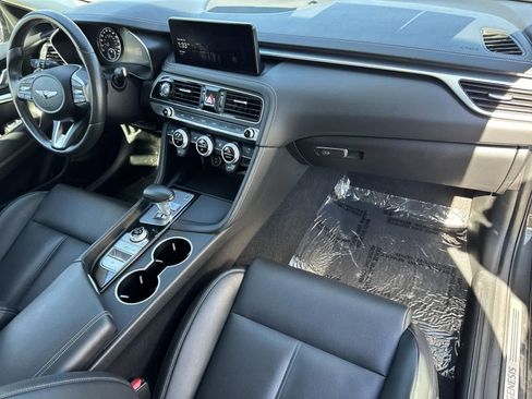 Used 2023 Genesis G70 2.0T image 40