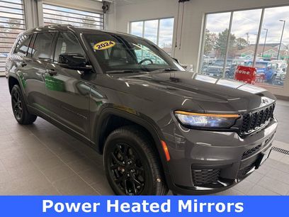 Used 2024 Jeep Grand Cherokee L Laredo