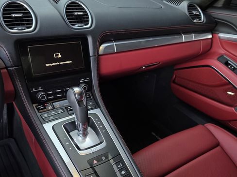 Certified 2025 Porsche 718 Cayman GTS RWD image 20