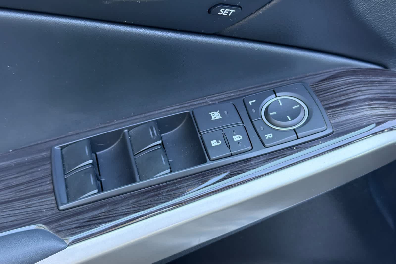 Used 2015 Lexus IS 350 RWD image 13