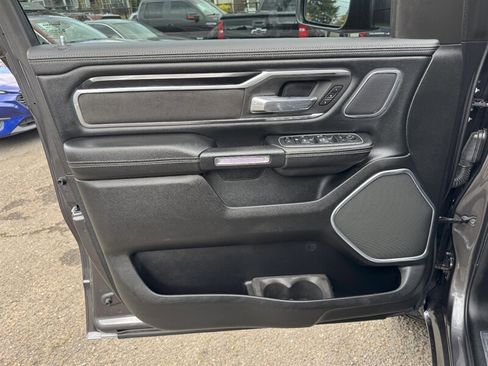 Used 2022 RAM 1500 Laramie AWD/4WD image 12