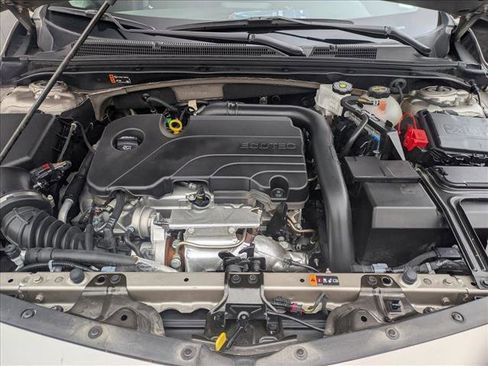 Used 2024 Chevrolet Malibu LT image 25