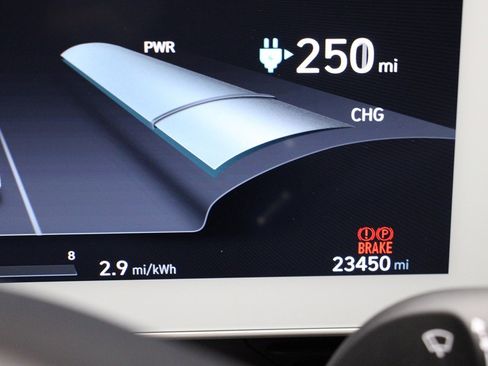 Used 2023 Hyundai Ioniq 5 Limited image 16