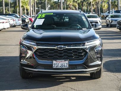 Used 2025 Chevrolet Trax LT w/ Driver Confidence Package