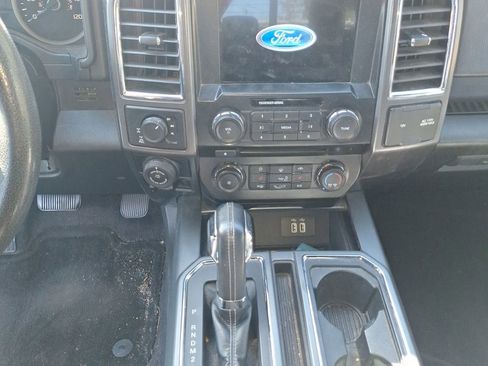 Used 2016 Ford F150 XLT w/ Equipment Group 302A Luxury AWD/4WD image 13