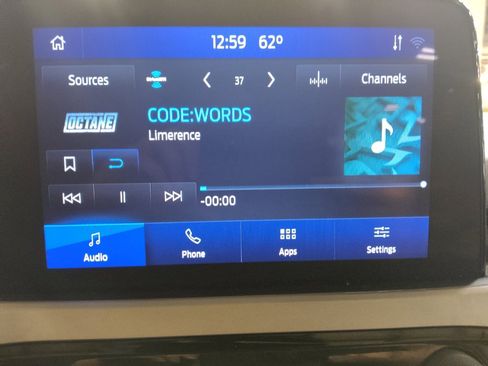 Used 2021 Ford Escape SE w/ SE Sport Appearance Package image 25