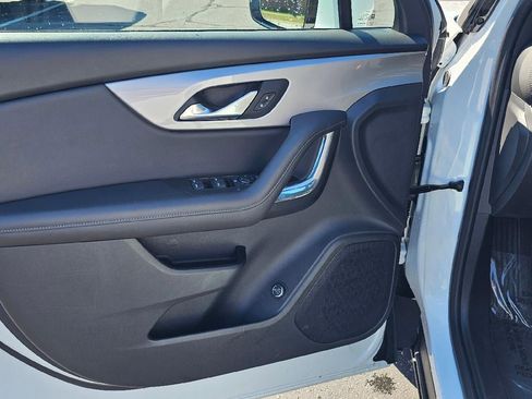 Used 2022 Chevrolet Blazer LT image 11
