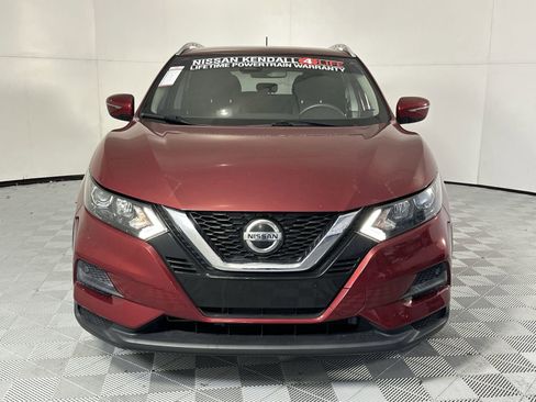 Used 2020 Nissan Rogue Sport SV FWD image 3