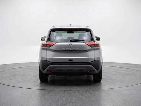Used 2025 Nissan Rogue SV AWD/4WD image 7