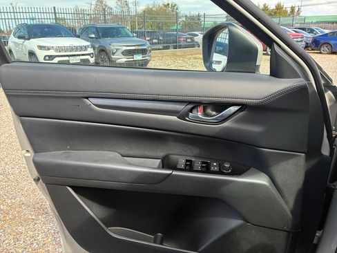 Used 2025 MAZDA CX-5 AWD 2.5 S w/ Select Package image 15