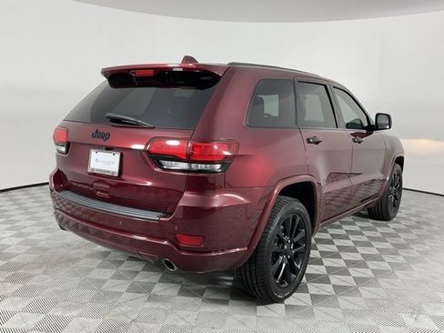 Used 2021 Jeep Grand Cherokee Laredo X image 5