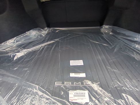 Used 2026 Toyota Camry SE w/ Multimedia Upgrade Package FWD image 16