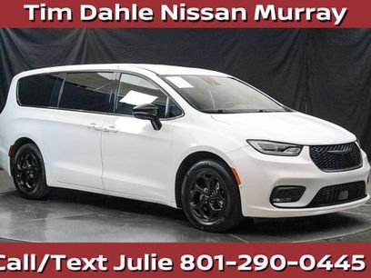 Used 2024 Chrysler Pacifica Limited