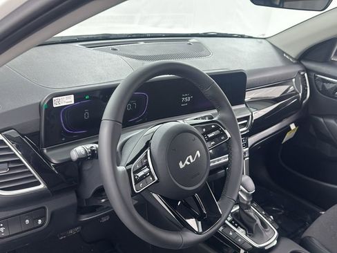 New 2026 Kia Seltos S AWD/4WD image 34