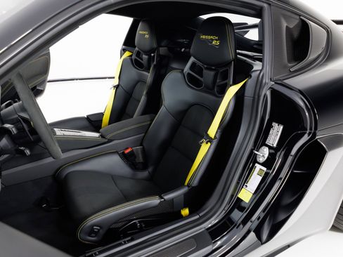 Used 2025 Porsche 718 Cayman GT4 RS image 16