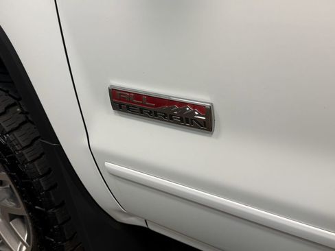 Used 2018 GMC Sierra 1500 SLT image 57