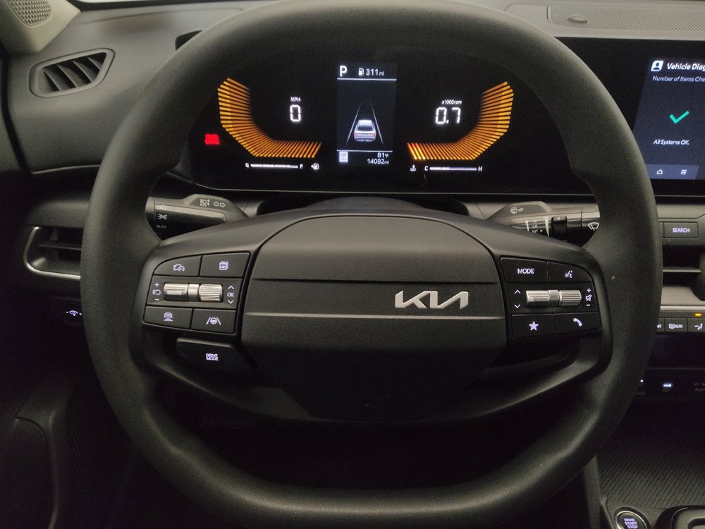 Used 2025 Kia K4 FWD image 22