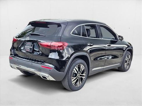 Certified 2025 Mercedes-Benz GLA 250 image 5