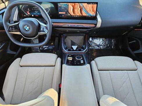 Used 2025 BMW X3 xDrive30i w/ Convenience Package image 16