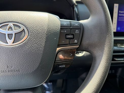 Used 2025 Toyota Camry LE FWD image 20