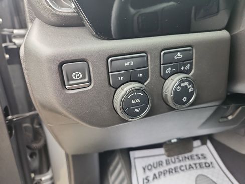 Used 2025 Chevrolet Silverado 1500 LT image 25