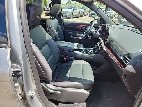 Certified 2024 Chevrolet Traverse Z71 AWD/4WD image 55