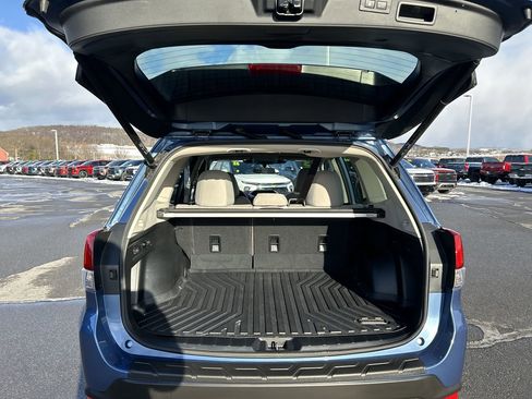 Used 2023 Subaru Forester Premium image 18