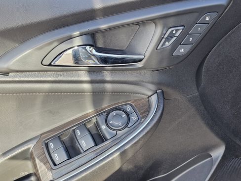 Used 2024 Chevrolet Malibu LT image 14