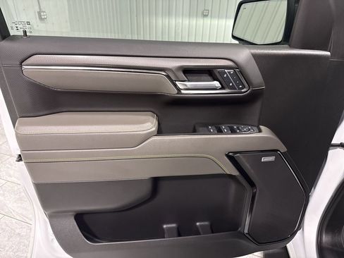 Used 2024 Chevrolet Silverado 1500 ZR2 w/ Technology Package image 23