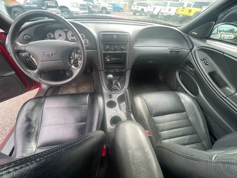 Used 2001 Ford Mustang GT RWD image 3