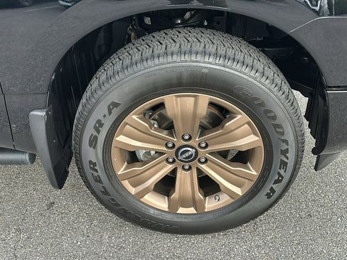 Certified 2024 Nissan Titan SV w/ SV Bronze Edition Package image 8