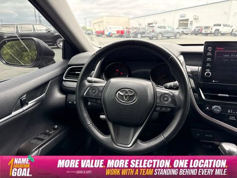 Used 2023 Toyota Camry XSE FWD image 15