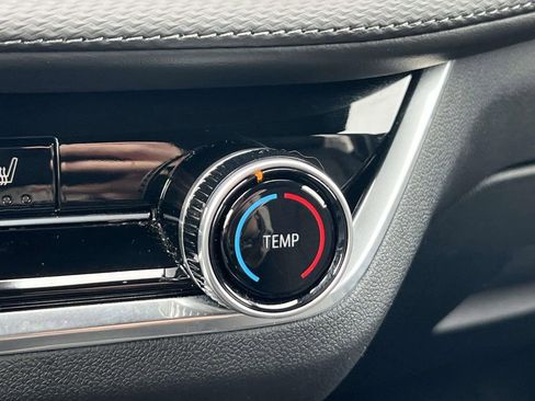 Used 2025 Chevrolet Equinox LT w/ Midnight Edition image 30