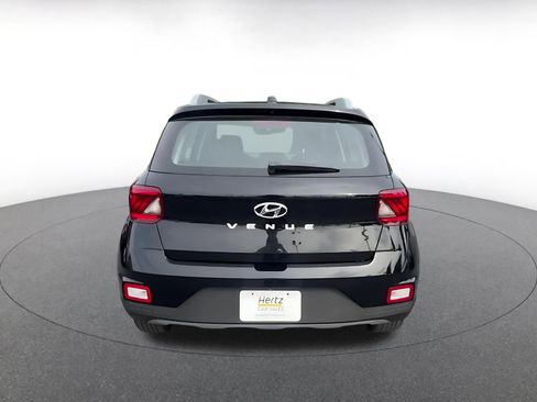 Used 2025 Hyundai Venue SEL image 12