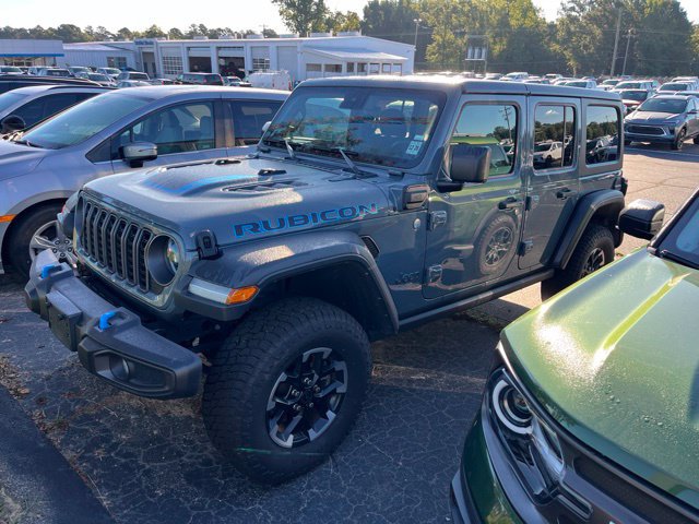 Used 2024 Jeep Wrangler Unlimited Rubicon 4xe AWD/4WD image 4