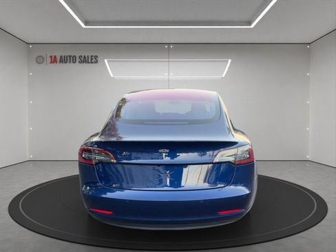 Used 2018 Tesla Model 3 Long Range image 4