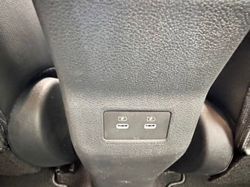 New 2025 Nissan Kicks SR image 25