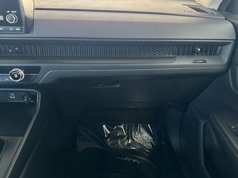 Used 2025 Honda CR-V LX image 28