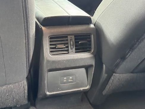 Certified 2023 Nissan Rogue SV image 36