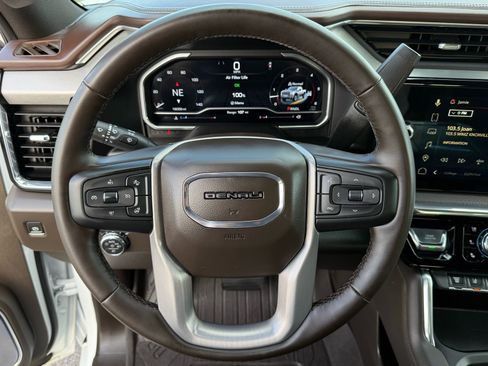 Used 2024 GMC Sierra 2500 Denali w/ Denali Reserve Package image 14