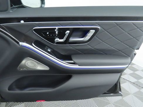 New 2026 Mercedes-Benz S 580e 4MATIC Sedan image 27