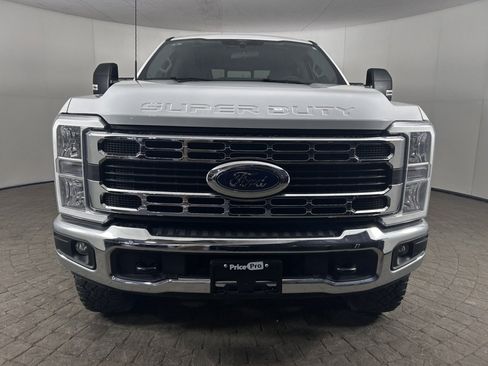Used 2025 Ford F350 XLT w/ Tremor Off-Road Package AWD/4WD image 2
