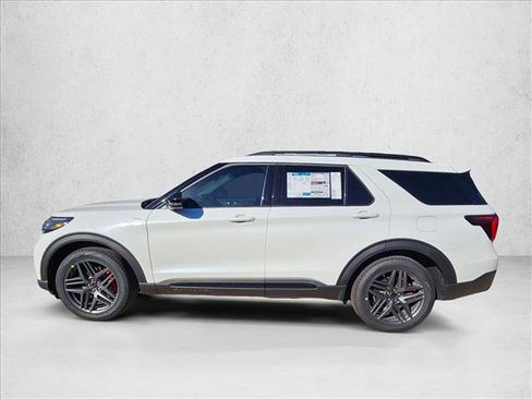 New 2026 Ford Explorer ST-Line w/ ST-Line Street Pack RWD image 5