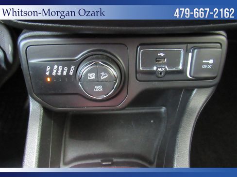 Used 2019 Jeep Renegade Trailhawk w/ UConnect 8.4 Nav Group AWD/4WD image 46