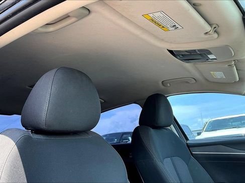 Used 2022 Kia K5 LXS FWD image 17