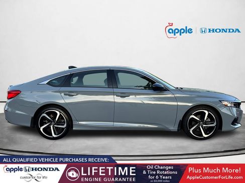 Used 2022 Honda Accord Sport image 3