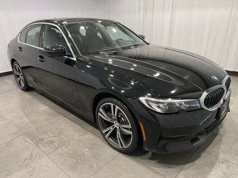 Used 2020 BMW 330i xDrive Sedan w/ Driving Assistance Package AWD/4WD image 3