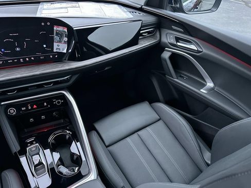New 2025 Audi Q5 Premium Plus image 30